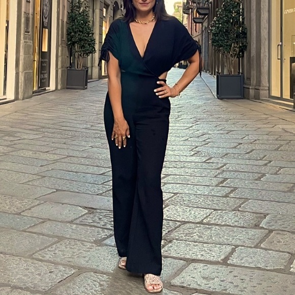 Zara jumpsuit - Picture 1 of 2